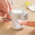 Մատնահարդարիչ LED լույսով, խոշորացույցով և խարտոցով InnovaGoods