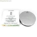 Կոմպակտ փոշիներ, որոնք մնում են մատ Clinique-ի համար